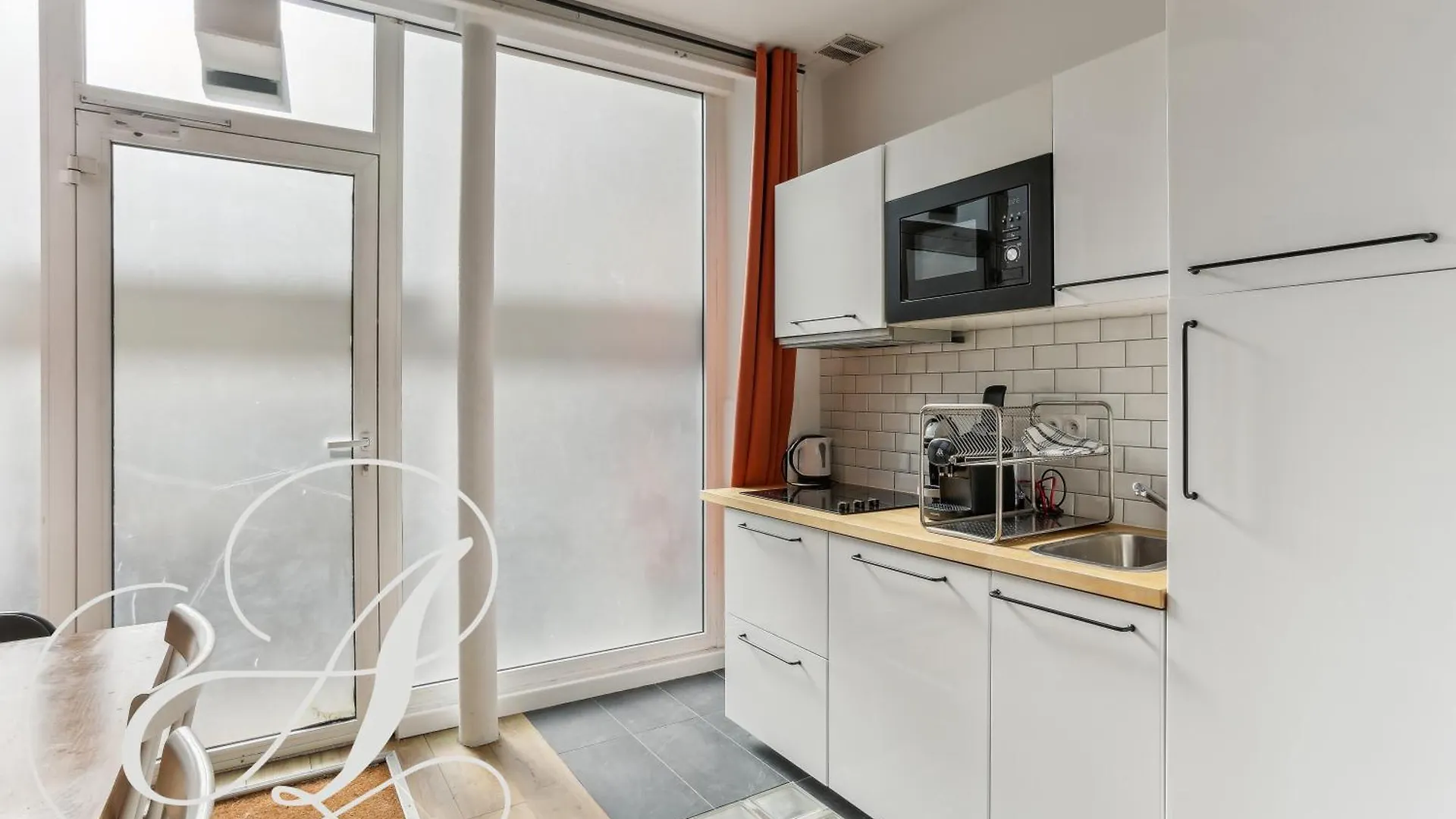 Milord, F3 A Pere Lachaise Apartment
